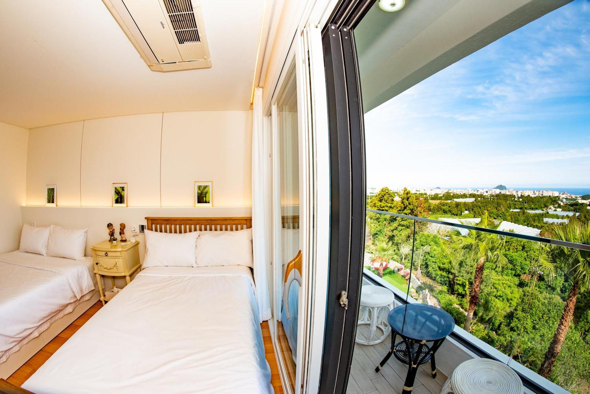 Jeju Bunkerhotel&Resort Seogwipo Ngoại thất bức ảnh